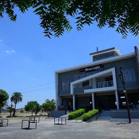 Hotel Moonlight & Restaurant Sehore Exteriör bild